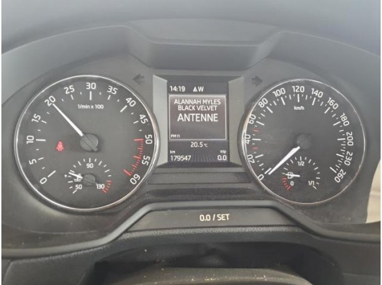 2015 Skoda Octavia Combi Elegance 2015 Skoda Octavia Combi Elegance