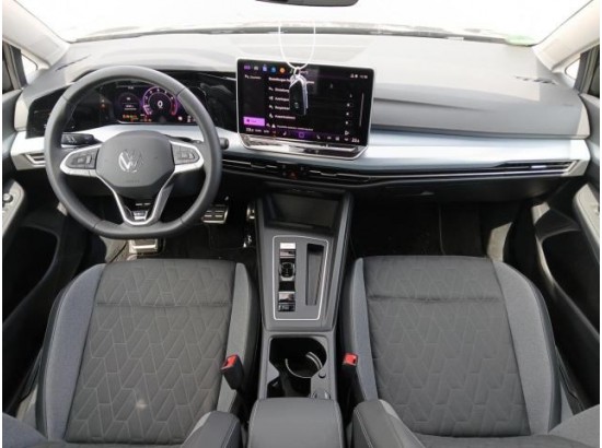 2025 Volkswagen Golf VIII Lim. 1.5 eTSI 110 kW Goal 2025 Volkswagen Golf VIII Lim. 1.5 eTSI 110 kW Goal