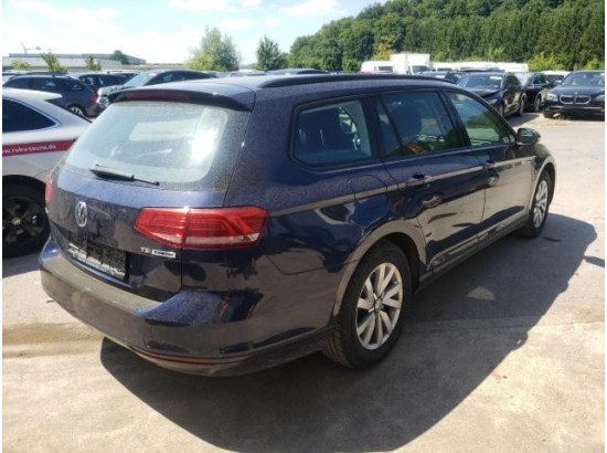 2016 Volkswagen Passat Variant Trendline BMT/Start-Stopp 2016 Volkswagen Passat Variant Trendline BMT/Start-Stopp