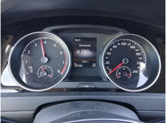 2015 Volkswagen Golf VII Lim. Cup BMT 2015 Volkswagen Golf VII Lim. Cup BMT