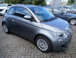 2022 FIAT 500 E Action