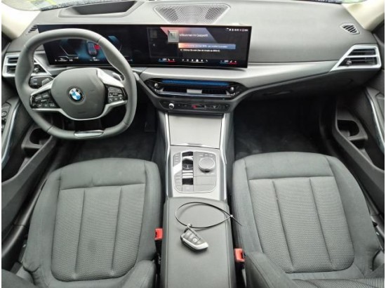 2025 BMW 3er Lim. 318i 2025 BMW 3er Lim. 318i