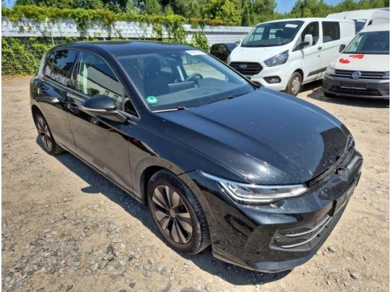 2025 Volkswagen Golf VIII Lim. 1.5 eTSI 85 kW Goal 2025 Volkswagen Golf VIII Lim. 1.5 eTSI 85 kW Goal