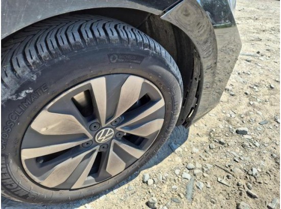 2025 Volkswagen Golf VIII Lim. 1.5 eTSI 85 kW Goal 2025 Volkswagen Golf VIII Lim. 1.5 eTSI 85 kW Goal