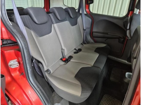 2017 Ford Tourneo Courier Titanium 2017 Ford Tourneo Courier Titanium