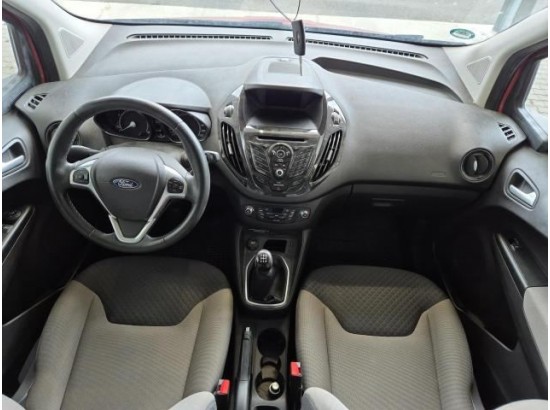 2017 Ford Tourneo Courier Titanium 2017 Ford Tourneo Courier Titanium