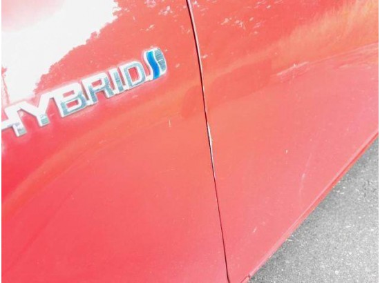 2017 Toyota Yaris Edition-S Hybrid 2017 Toyota Yaris Edition-S Hybrid