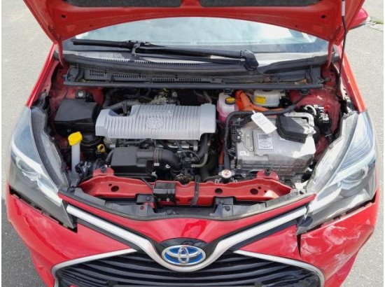2017 Toyota Yaris Edition-S Hybrid 2017 Toyota Yaris Edition-S Hybrid