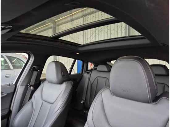 2023 BMW X4 M40d 2023 BMW X4 M40d
