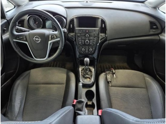 2016 Opel Astra J Sports Tourer Exklusiv