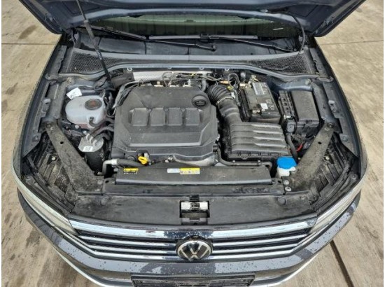2023 Volkswagen Passat Variant Elegance