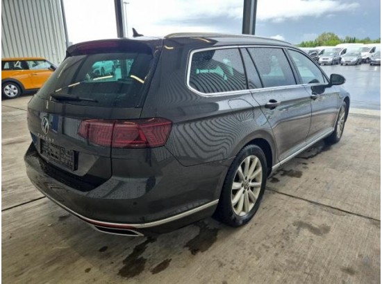 2023 Volkswagen Passat Variant Elegance
