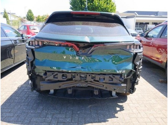 2024 Vinfast VF8 260 kw AWD Eco