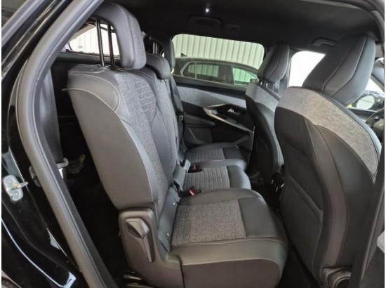 2025 Peugeot 5008 Hybrid 136 Allure