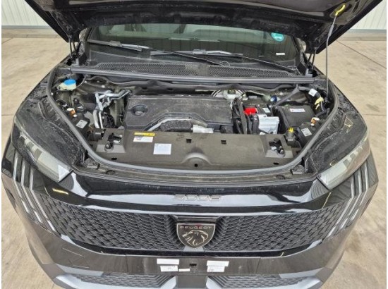 2025 Peugeot 5008 Hybrid 136 Allure