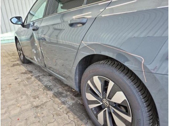 2025 Volkswagen Golf VIII Variant TSI 85 kW Goal 2025 Volkswagen Golf VIII Variant TSI 85 kW Goal