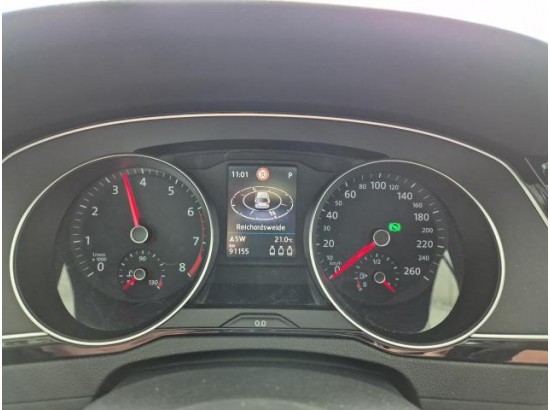 2023 Volkswagen Passat Variant Business