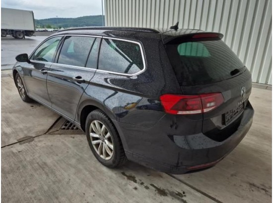 2023 Volkswagen Passat Variant Business