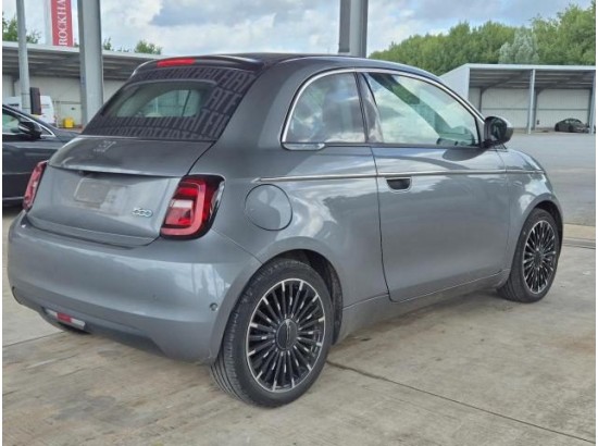 2023 FIAT 500 E La Prima