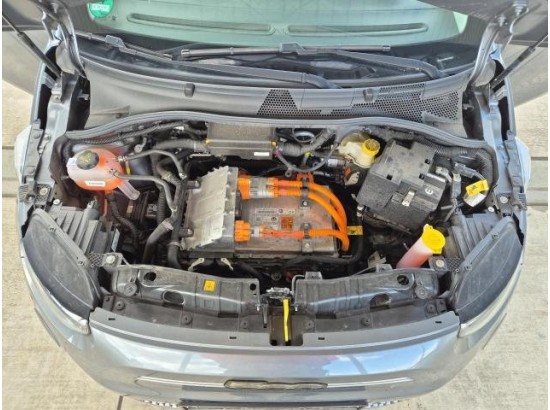 2023 FIAT 500 E La Prima