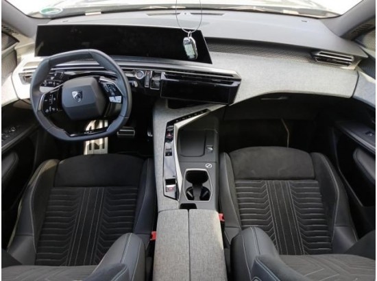 2025 Peugeot 3008 Hybrid 136 GT