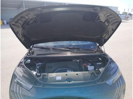 2025 Peugeot 3008 Hybrid 136 GT