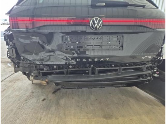2025 Volkswagen Passat Variant 1.5 eTSI 110 kW Business 2025 Volkswagen Passat Variant 1.5 eTSI 110 kW Business