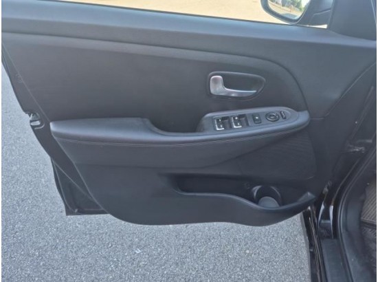 2017 Kia Carens Vision