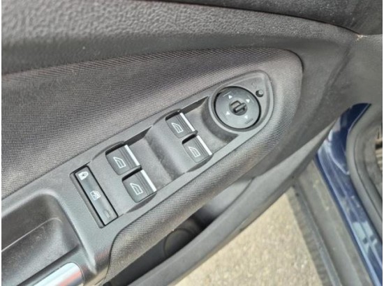 2015 Ford Grand C-Max Trend 2015 Ford Grand C-Max Trend