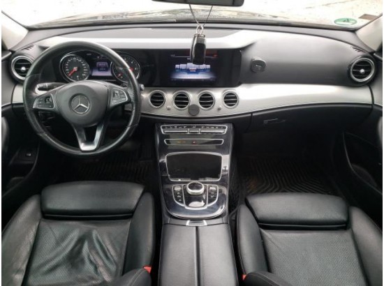 2016 Mercedes-Benz E -Klasse Lim. E 220 d