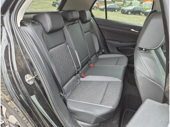 2025 Volkswagen Golf VIII Lim. 1.5 TSI 110 kW Goal 2025 Volkswagen Golf VIII Lim. 1.5 TSI 110 kW Goal