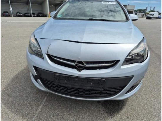 2015 Opel Astra J Sports Tourer Edition