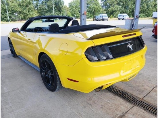 2015 Ford Mustang Basis Convertible