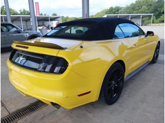 2015 Ford Mustang Basis Convertible