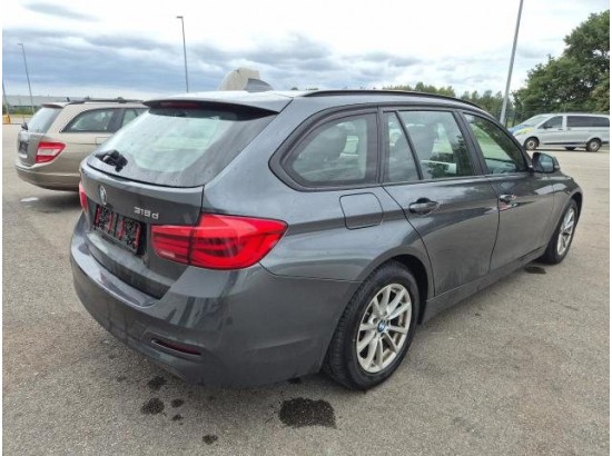 2017 BMW 3er Touring 318 d Advantage 2017 BMW 3er Touring 318 d Advantage