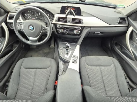 2017 BMW 3er Touring 318 d Advantage 2017 BMW 3er Touring 318 d Advantage