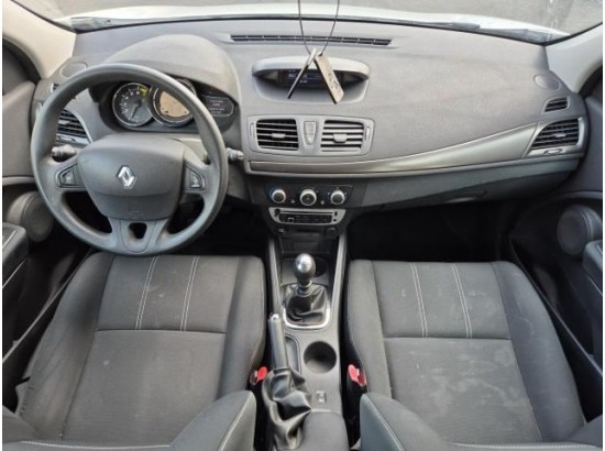 2015 Renault Megane III Lim. 5-trg. Authentique 2015 Renault Megane III Lim. 5-trg. Authentique