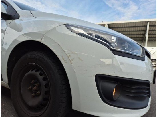2015 Renault Megane III Lim. 5-trg. Authentique 2015 Renault Megane III Lim. 5-trg. Authentique