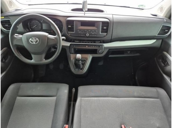 2022 Toyota Proace Verso L1 Shuttle 2022 Toyota Proace Verso L1 Shuttle