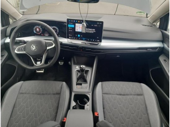 2025 Volkswagen Golf VIII Lim. 1.5 TSI 110 kW Goal 2025 Volkswagen Golf VIII Lim. 1.5 TSI 110 kW Goal