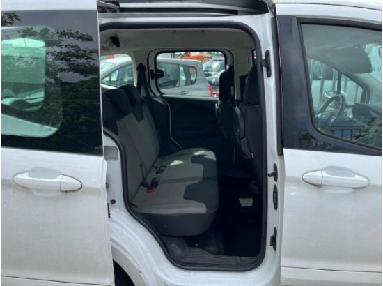2017 Ford Tourneo Courier Trend