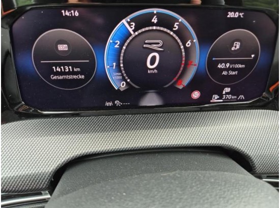 2025 Volkswagen Golf VIII Variant 1.5 TSI 110 kW R-Line 2025 Volkswagen Golf VIII Variant 1.5 TSI 110 kW R-Line