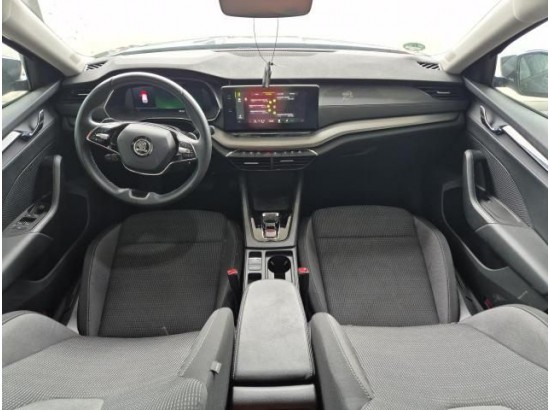 2023 Skoda Octavia Combi Ambition 2023 Skoda Octavia Combi Ambition