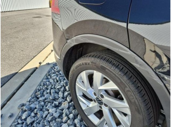 2021 Volkswagen Tiguan Life 4Motion 2021 Volkswagen Tiguan Life 4Motion