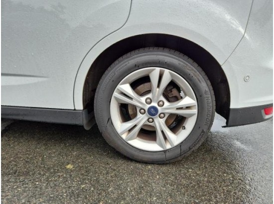 2015 Ford C-Max Titanium