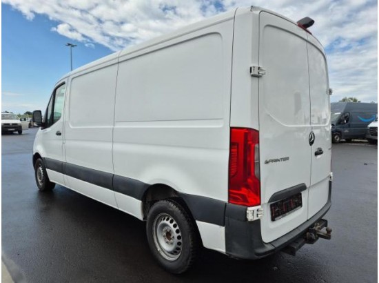 2021 Mercedes-Benz Sprinter III Kasten FWD 211/214 CDI FWD L2 2021 Mercedes-Benz Sprinter III Kasten FWD 211/214 CDI FWD L2