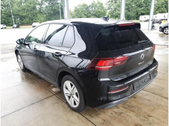 2025 Volkswagen Golf VIII Lim. 1.5 TSI 85 kW Life 2025 Volkswagen Golf VIII Lim. 1.5 TSI 85 kW Life