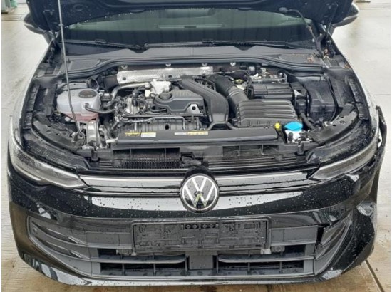 2025 Volkswagen Golf VIII Lim. 1.5 TSI 85 kW Life 2025 Volkswagen Golf VIII Lim. 1.5 TSI 85 kW Life