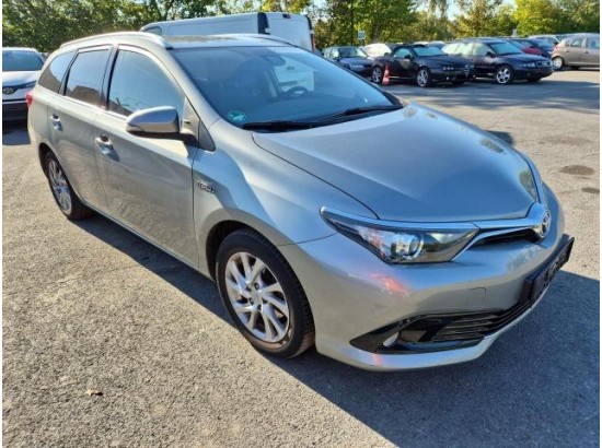 2016 Toyota Auris Touring Sports Hybrid Edition-S 2016 Toyota Auris Touring Sports Hybrid Edition-S