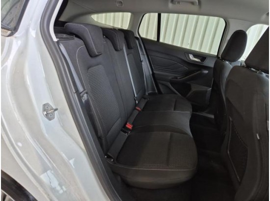 2022 Ford Focus Turnier Cool & Connect 2022 Ford Focus Turnier Cool & Connect